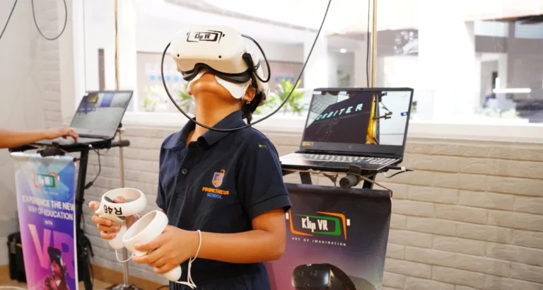 Primary students from Prometheus School are using VR headsets to learn about Chandrayaan through an immersive educational experience in virtual reality