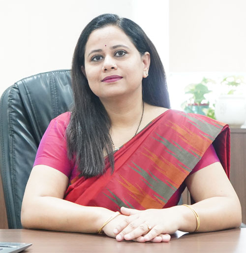 Namrta Pande Vice Principal Secondary Prometheus School Namrta Pande-vice principal Prometheus secondary school